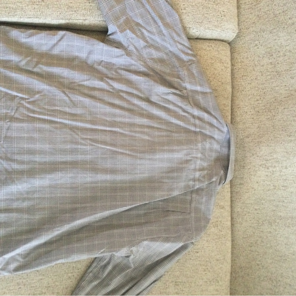 Button down shirt - Picture 2 of 2